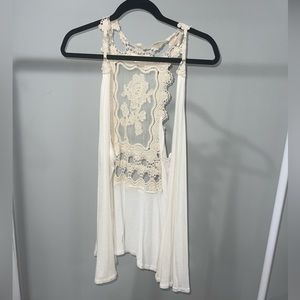 5 for $25bundle Crochet detail vest